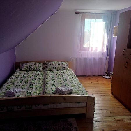 Rita Vendeghaz Apartment Ciumani Ruang foto